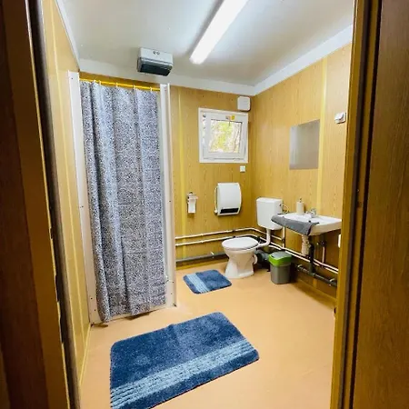 Greenpark Tiny House, Garden Terrace & Parking Camping *