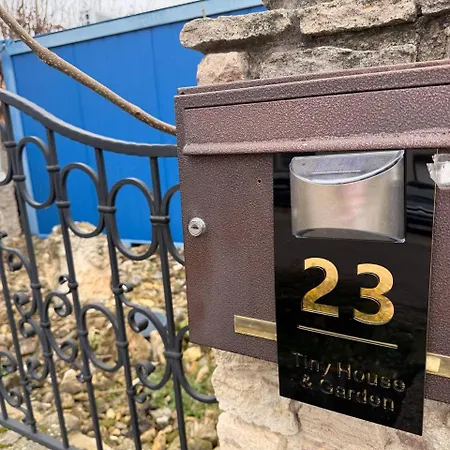 Кемпинг Greenpark Tiny House, Garden Terrace & Parking Bekecs