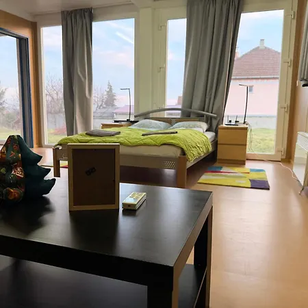 Кемпинг Greenpark Tiny House, Garden Terrace & Parking *